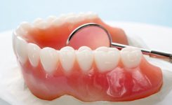4 tipos de PRÓTESIS DENTALES que deberías conocer para tener en cuenta tu rehabilitación oral